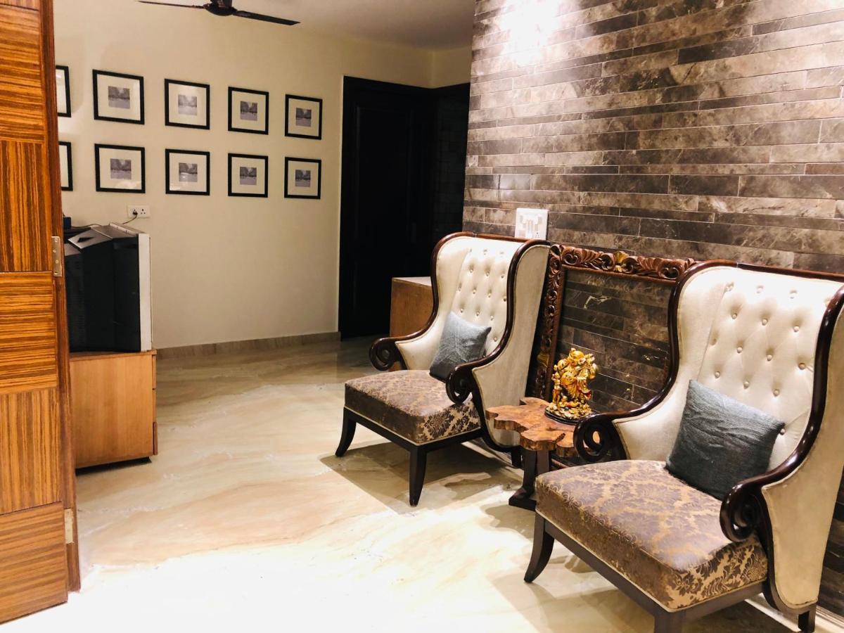 Apartment In Airb&b - Divine Service